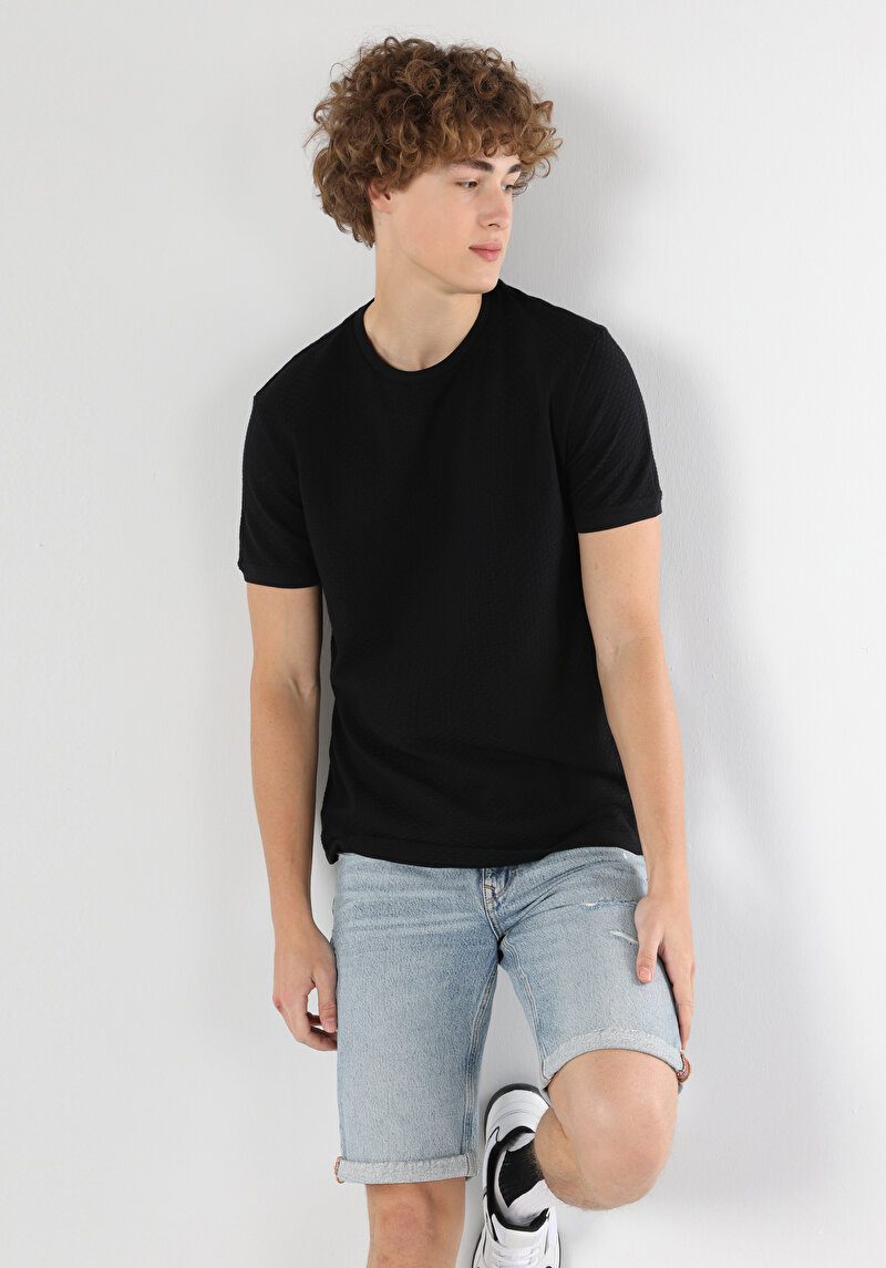 Regular Fit Yuvarlak Yaka Düz Erkek Siyah Kısa Kol Tişört
