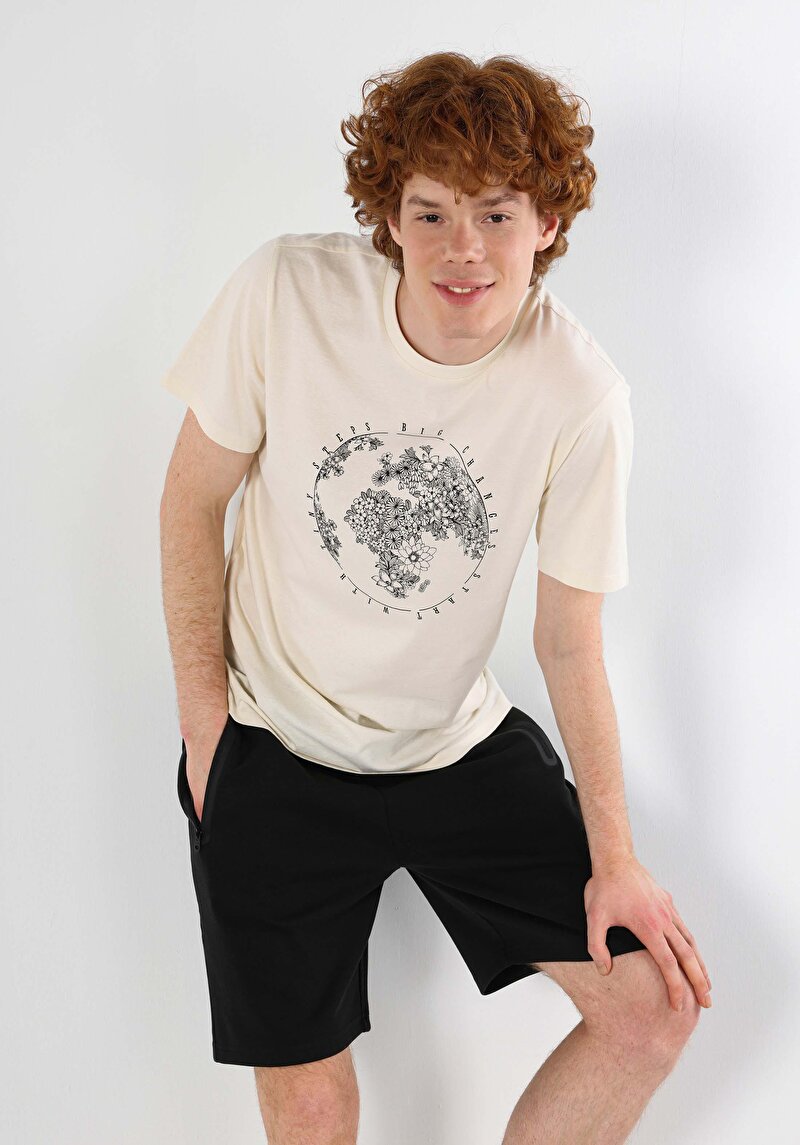 Regular Fit Yuvarlak Yaka Düz Erkek Ekru Kısa Kol Tişört