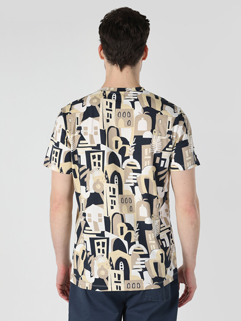 Regular Fit Yuvarlak Yaka Baskılı Cepsiz Erkek Bej Kısa Kol Tişört