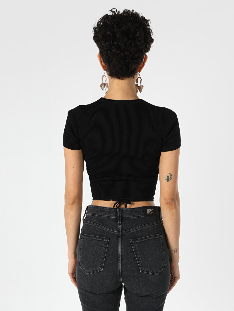 Slim Fit Yuvarlak Yaka Düz Kadın Siyah Kısa Kol Tişört