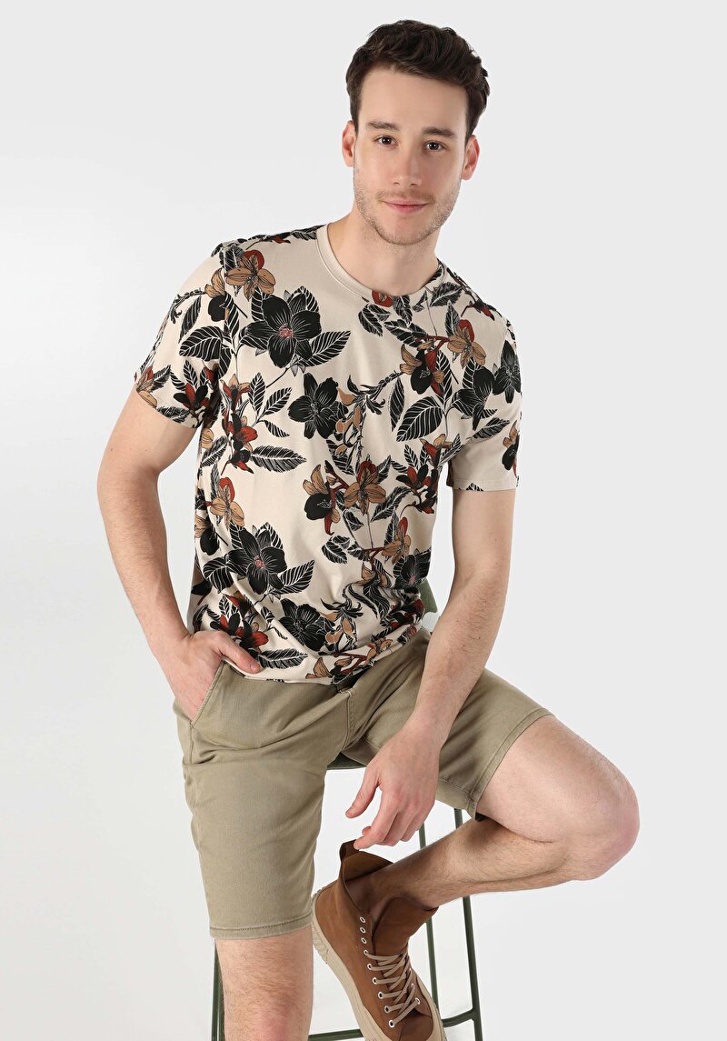 Regular Fit Yuvarlak Yaka Baskılı Erkek Bej Kısa Kol Tişört