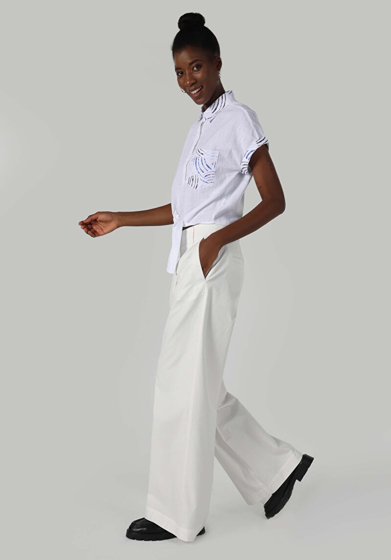 Regular Fit Yüksel Bel Geniş Paça Fermuarlı Kadın Beyaz Pantolon