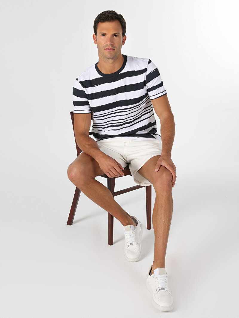 Regular Fit Yuvarlak Yaka Baskılı Erkek Beyaz Kısa Kol Tişört