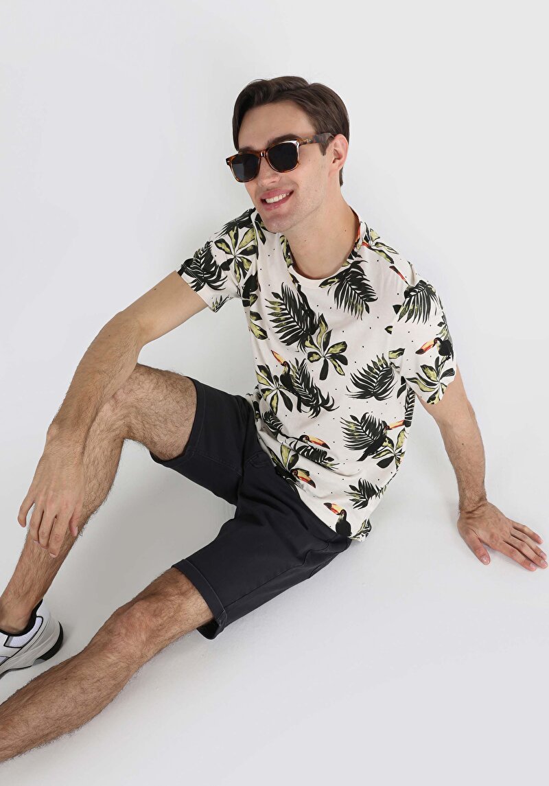 Regular Fit Yuvarlak Yaka Baskılı Erkek Beyaz Kısa Kol Tişört