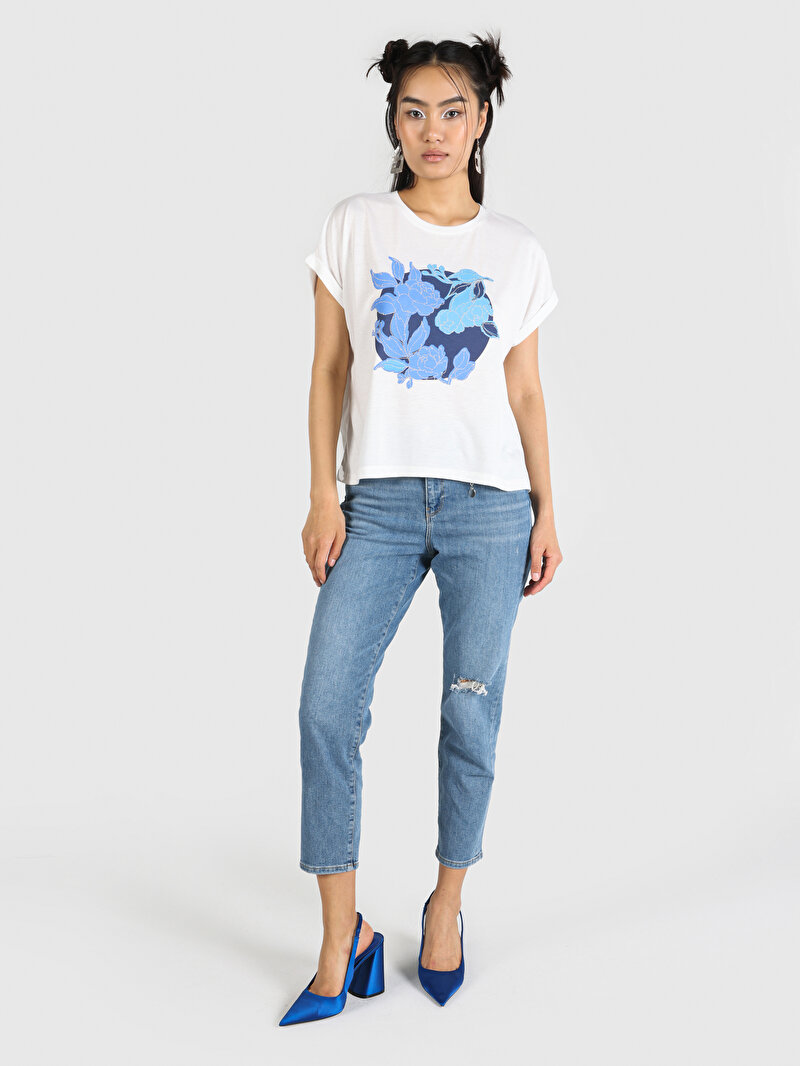 Regular Fit Yuvarlak Yaka Kadın Beyaz Kısa Kol Tişört