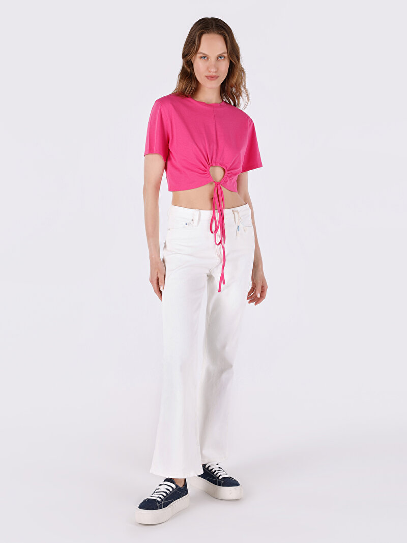 Slim Fit Yuvarlak Yaka Cepsiz Düz Kadın Pembe Kısa Kol Tişört