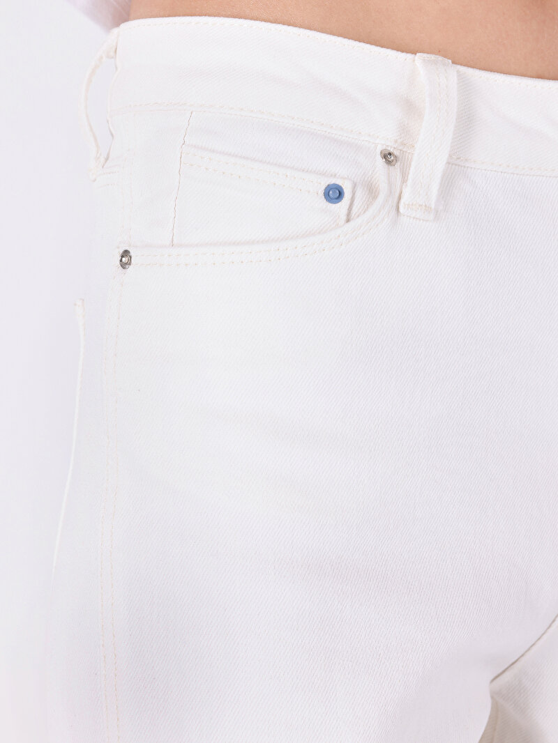 Regular Fit Orta Bel Bootcut Kadın Beyaz Jean Pantolon