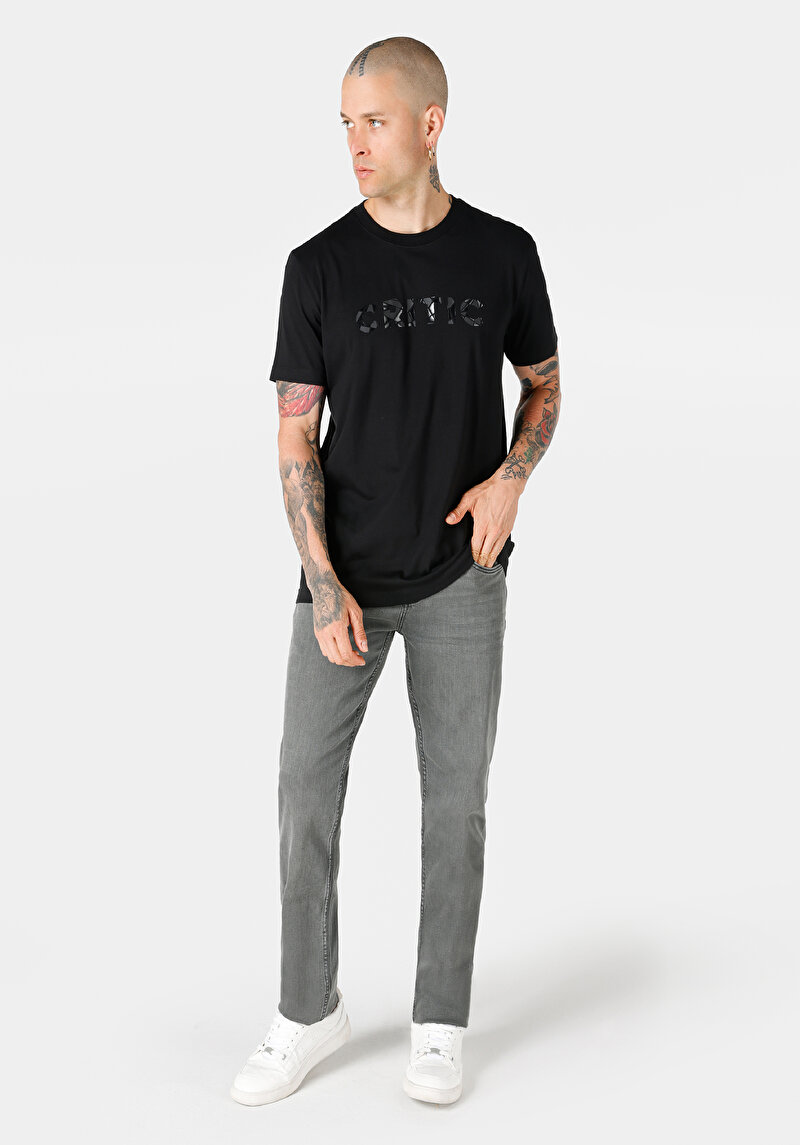 Regular Fit Yuvarlak Yaka Erkek Siyah Kısa Kol Tişört