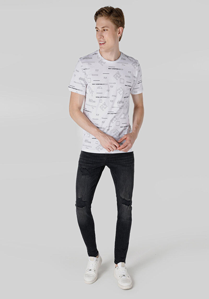 Regular Fit Yuvarlak Yaka Erkek Beyaz Kısa Kol Tişört