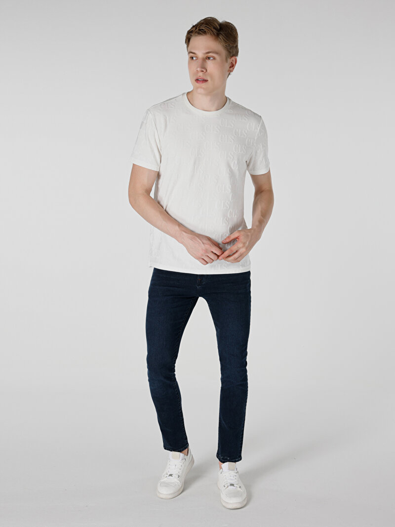Regular Fit Yuvarlak Yaka Erkek Beyaz Kısa Kol Tişört