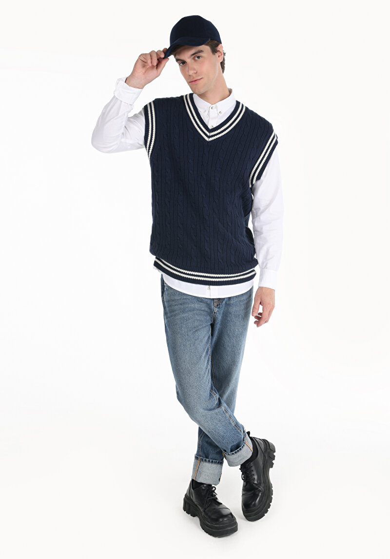 Regular Fit V Yaka Jakarlı Erkek Lacivert Kazak