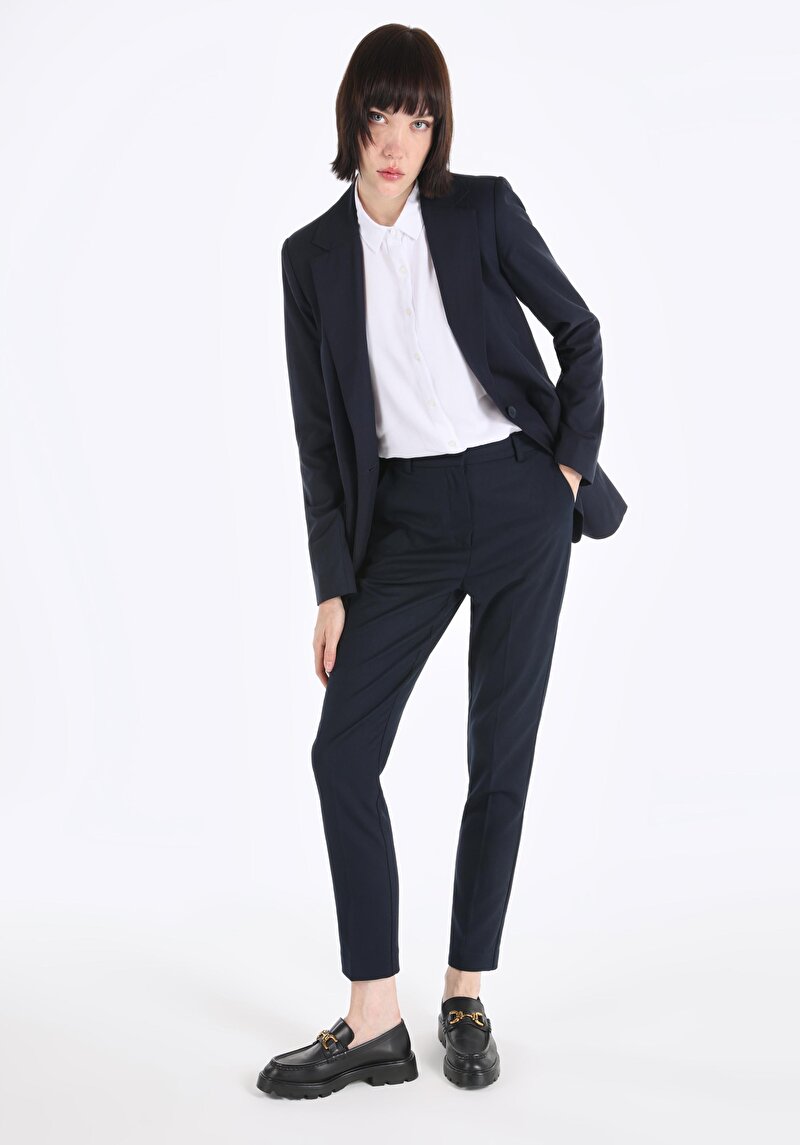 Slim Fit Düşük Bel Dar Paça Kadın Lacivert Pantolon