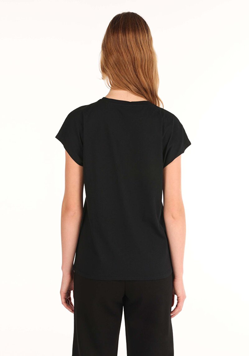Regular Fit Yuvarlak Yaka Desen Baskılı Kadın Siyah Kısa Kol Tişört