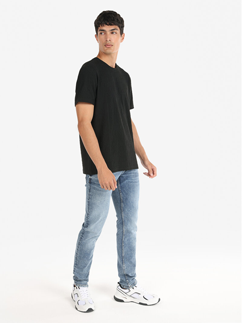 Regular Fit Yuvarlak Yaka Erkek Siyah Kısa Kol Tişört