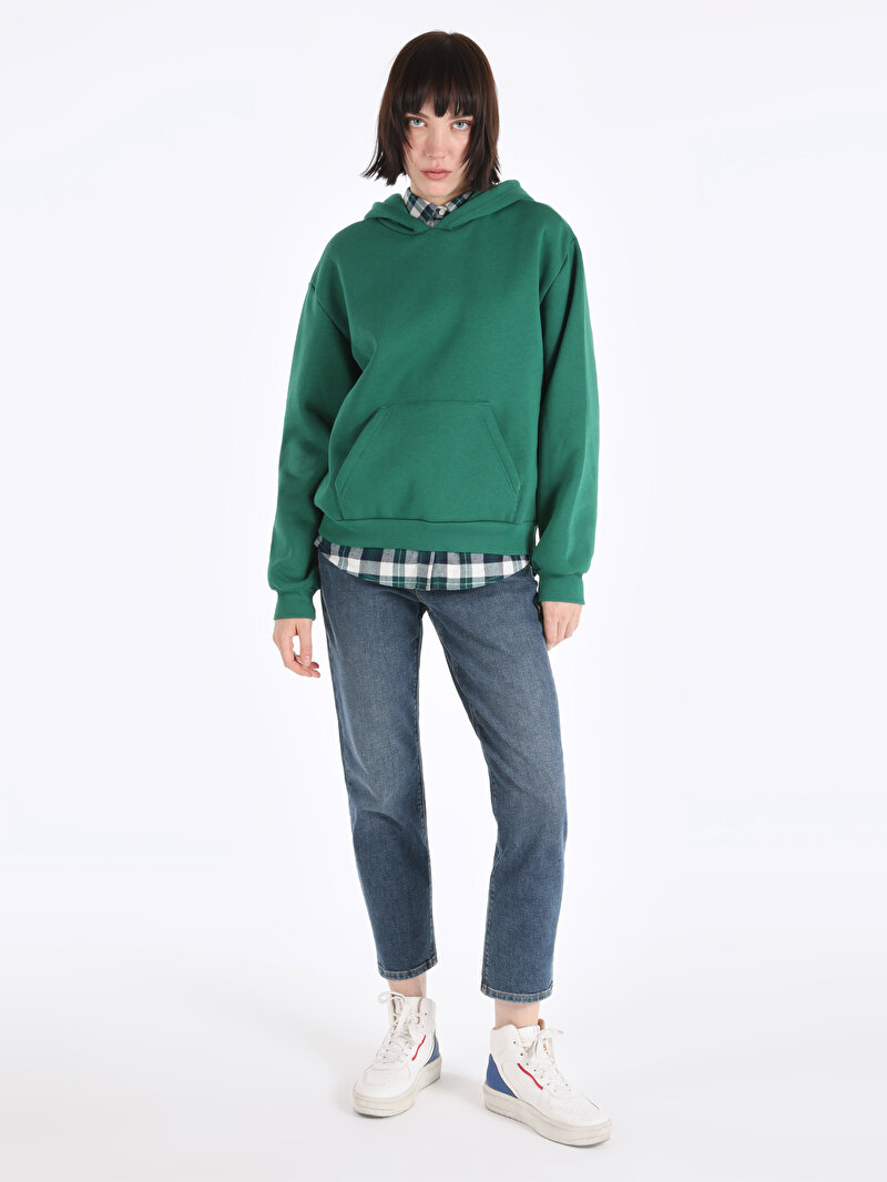 Regular Fit Kapüşonlu Kanguru Cepli Düz Kadın Yeşil Sweatshirt