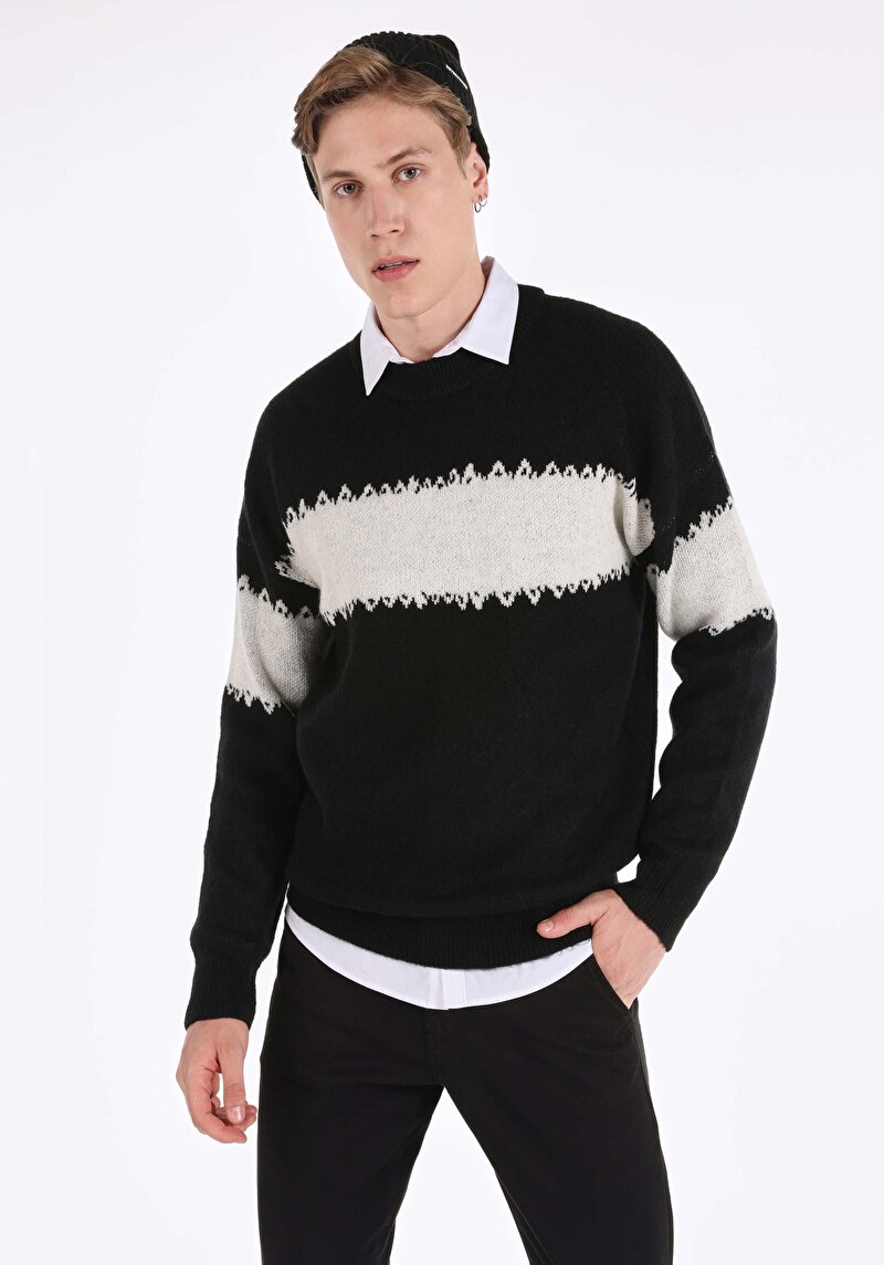 Comfort Fit Yuvarlak Yaka Düz Erkek Siyah Triko Kazak