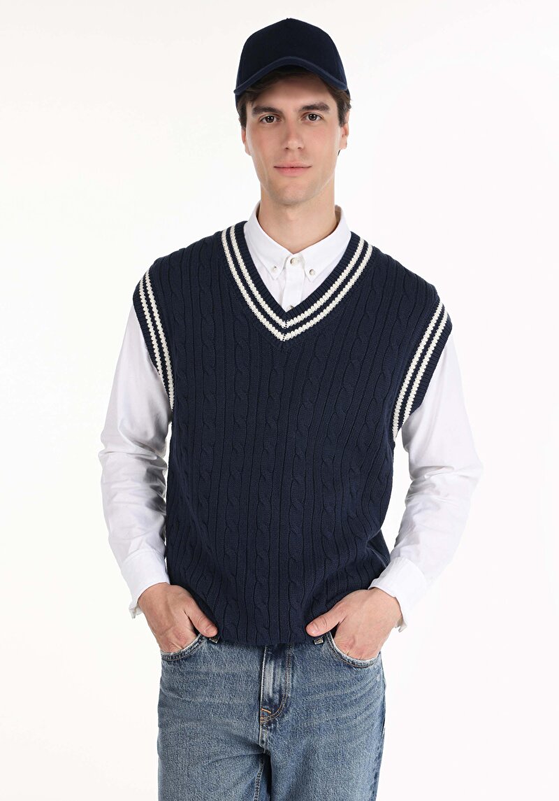 Regular Fit V Yaka Jakarlı Erkek Lacivert Kazak