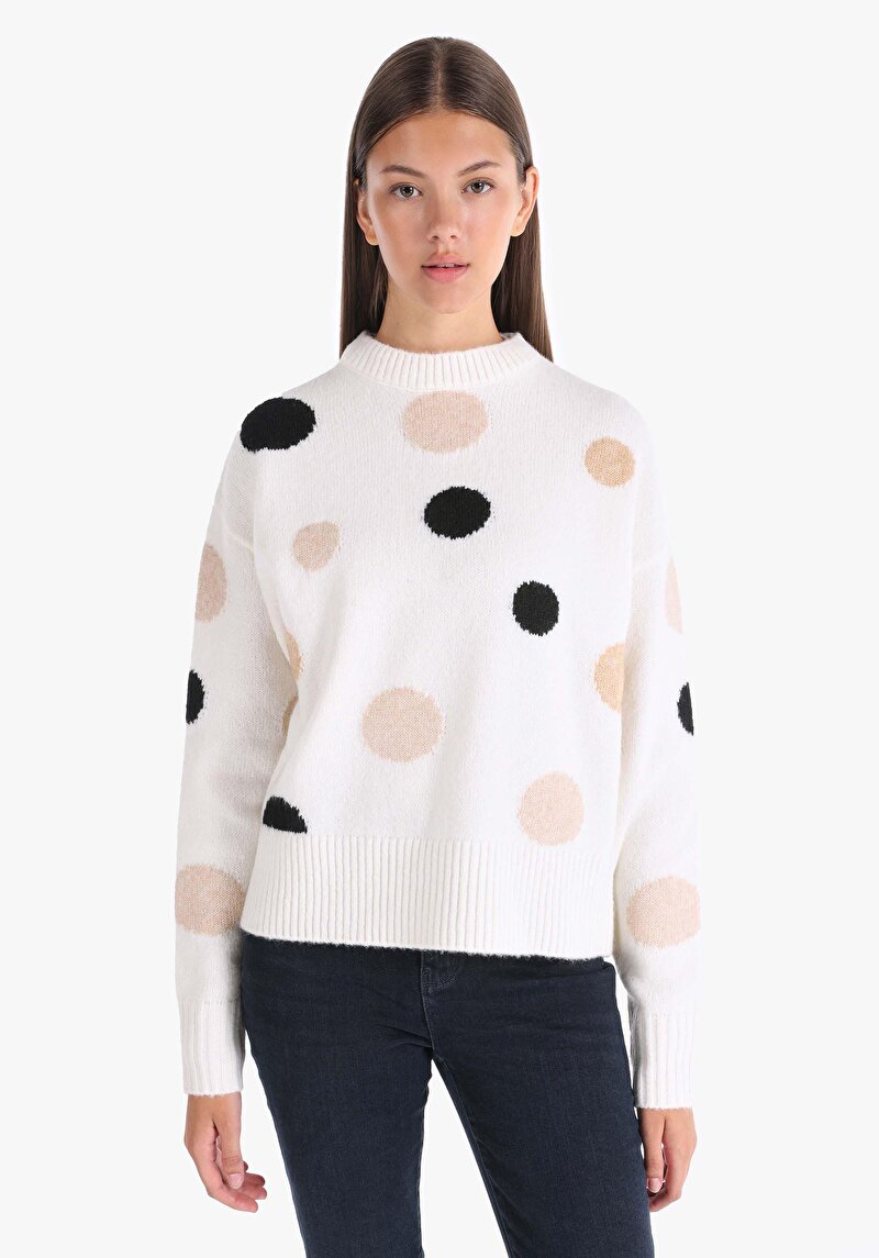 Regular Fit Yuvarlak Yaka Baskılı Kadın Beyaz Kazak