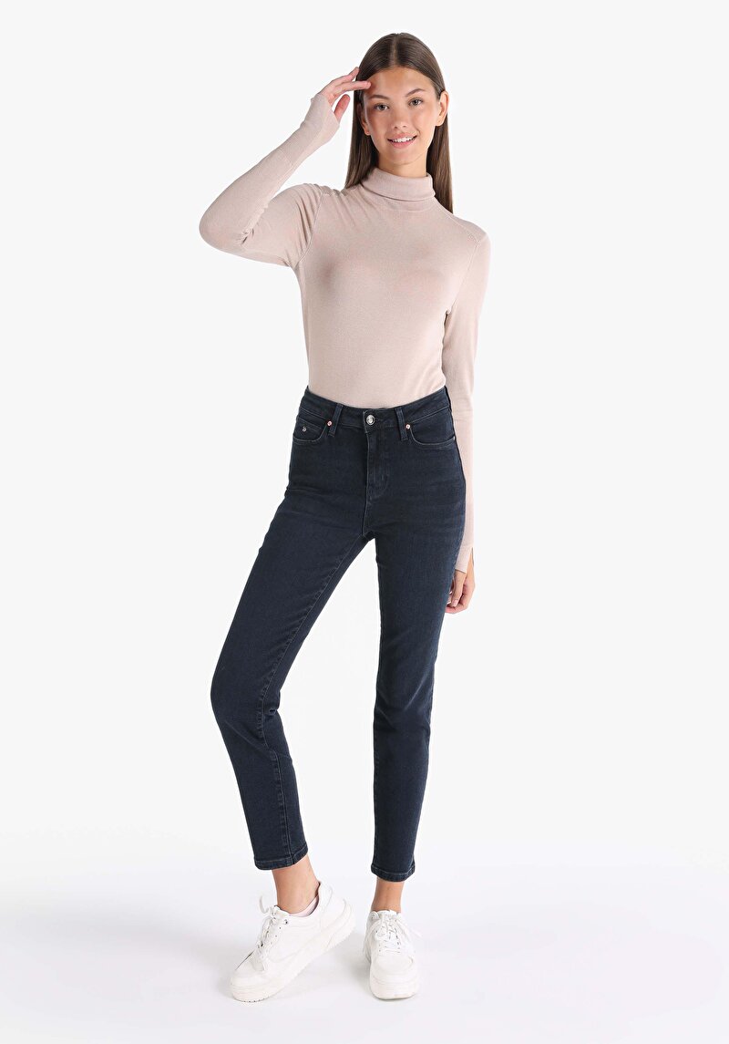 Slim Fit Orta Bel Düz Paça Kadın Koyu İndigo Jean Pantolon
