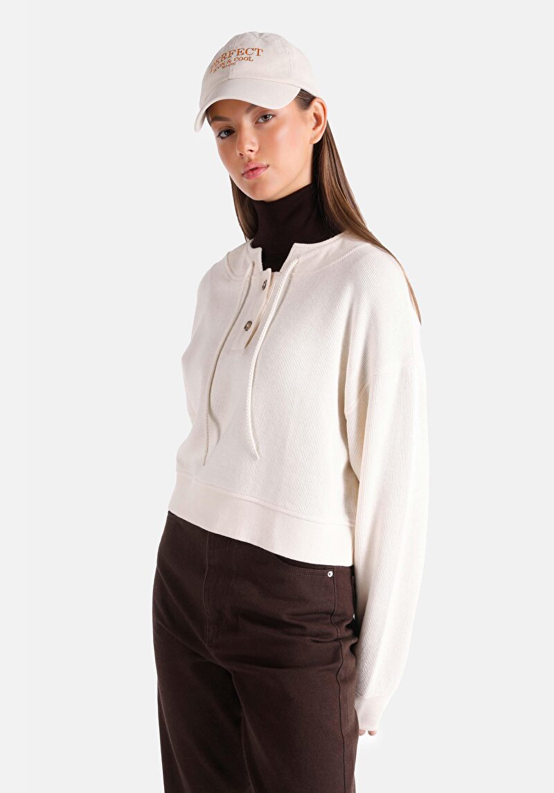 Regular Fit Placket Neck Düz Kadın Ekru Uzun Kol Tişört