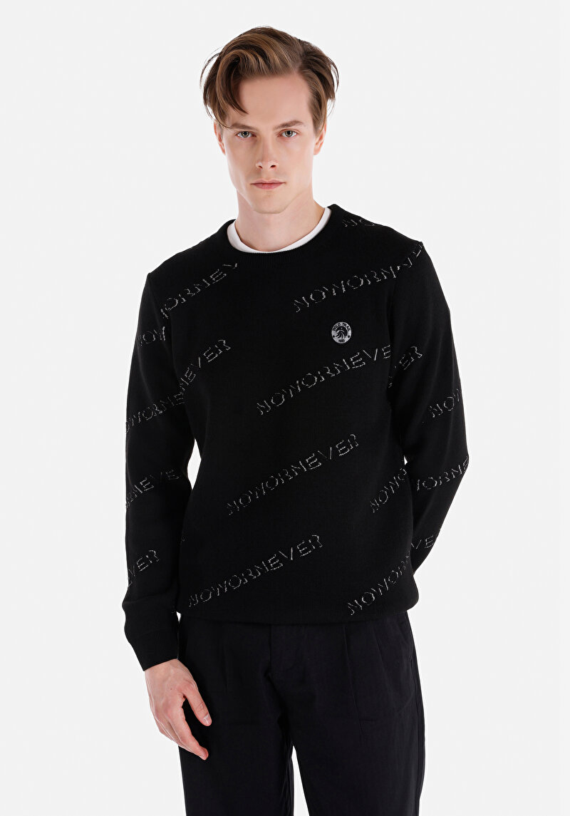 Regular Fit Yuvarlak Yaka Yazı Baskılı Jakarlı Erkek Siyah Kazak