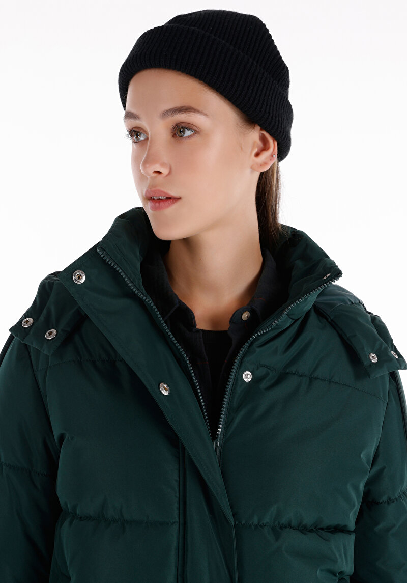 Regular Fit Kapüşonlu Fermuarlı Astarlı  Kadın Yeşil Mont