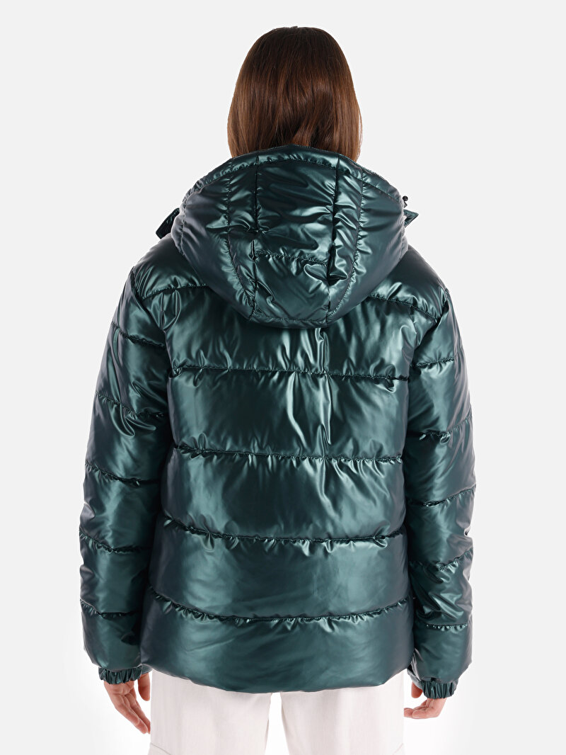 Regular Fit Kapüşonlu Fermuarlı Cepli Astarlı Kadın Yeşil Mont