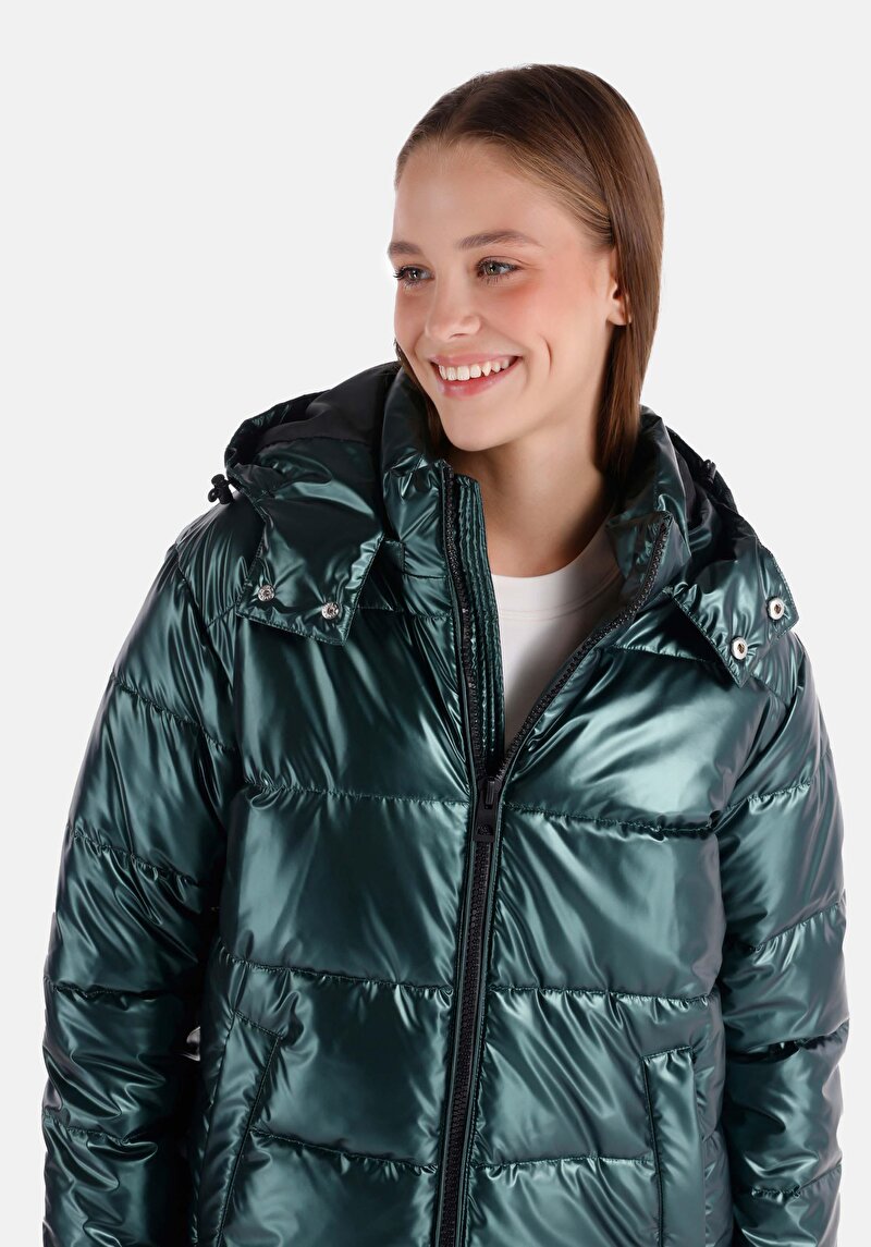 Regular Fit Kapüşonlu Fermuarlı Cepli Astarlı Kadın Yeşil Mont