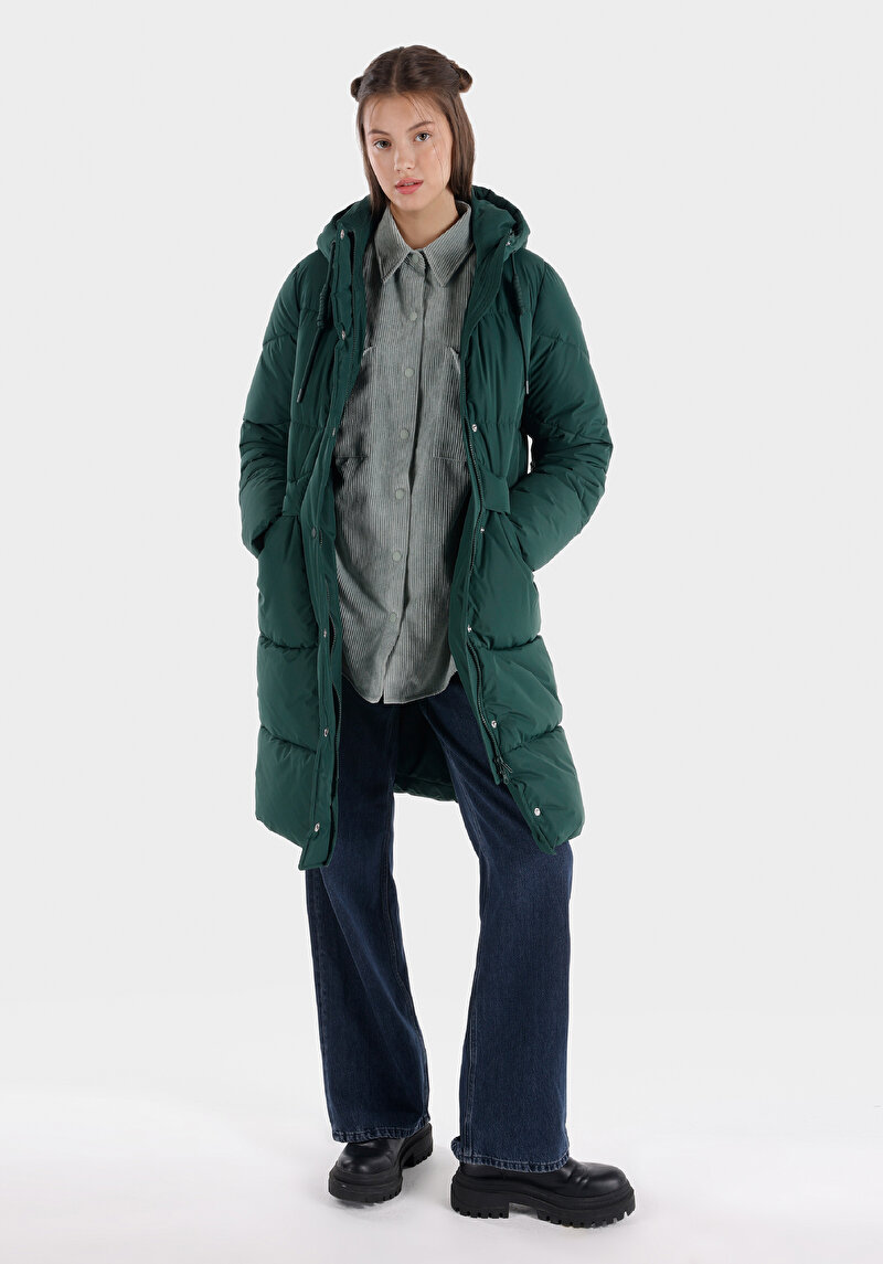 Regular Fit Kapüşonlu Cepli Fermuarlı Astarlı Kadın Yeşil Kaban