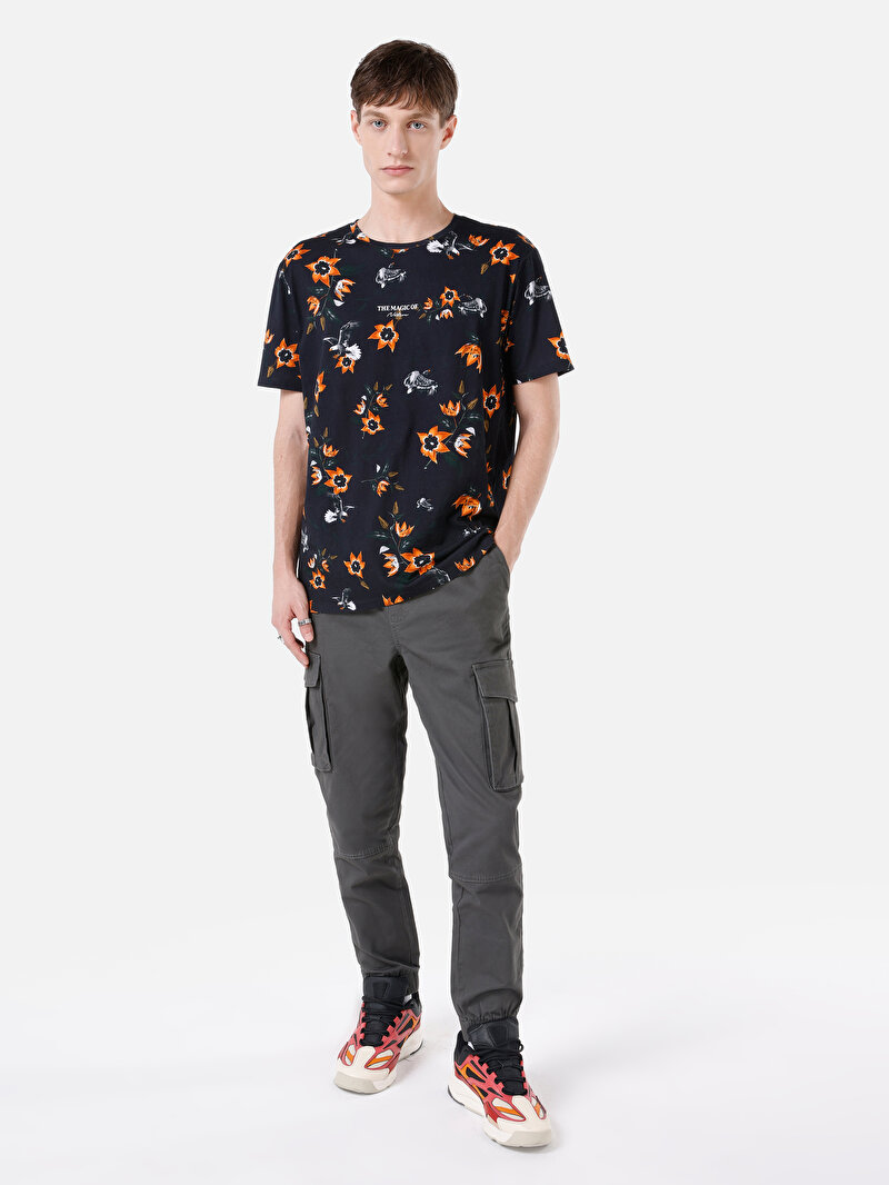 Regular Fit Yuvarlak Yaka Baskılı Erkek Siyah Kısa Kol Tişört