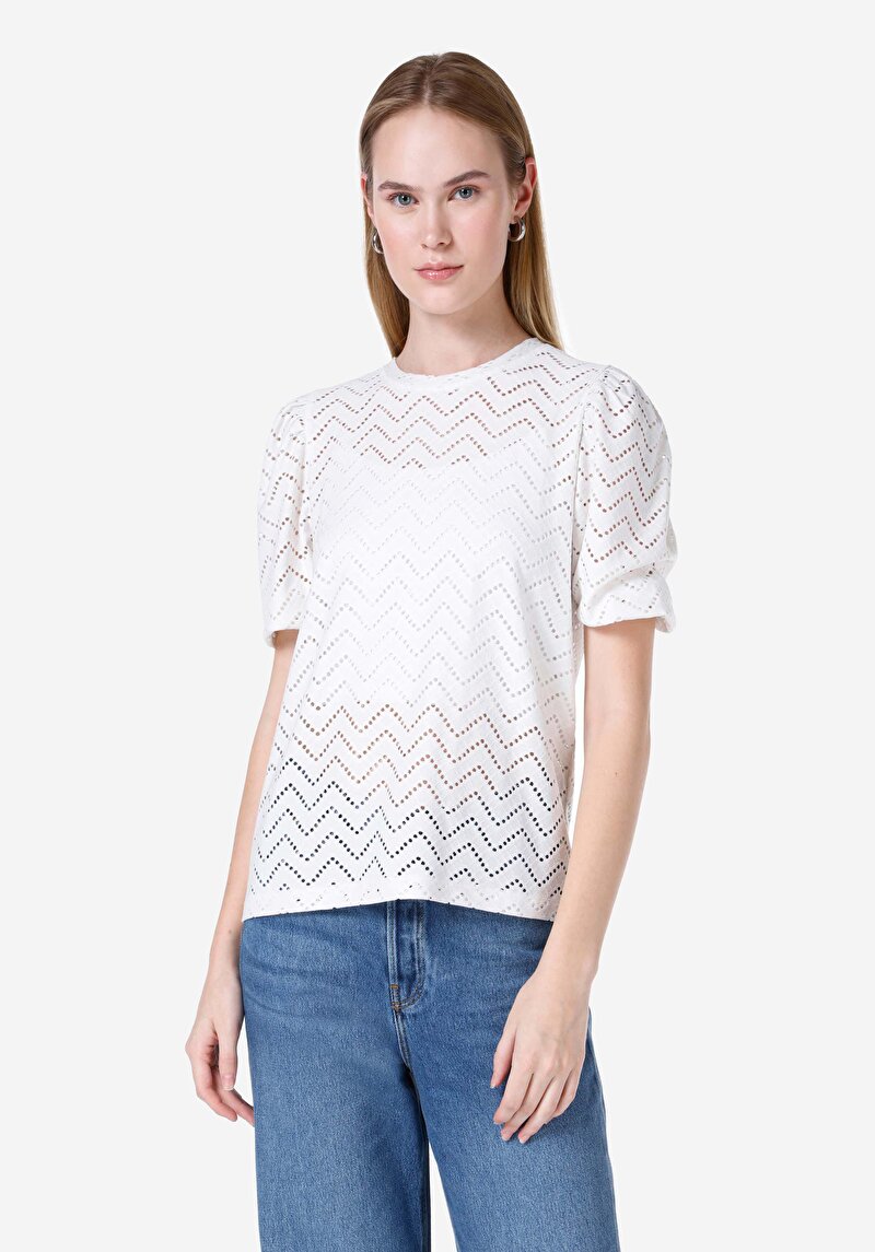 Regular Fit Yuvarlak Yaka Kadın Beyaz Kısa Kol Tişört