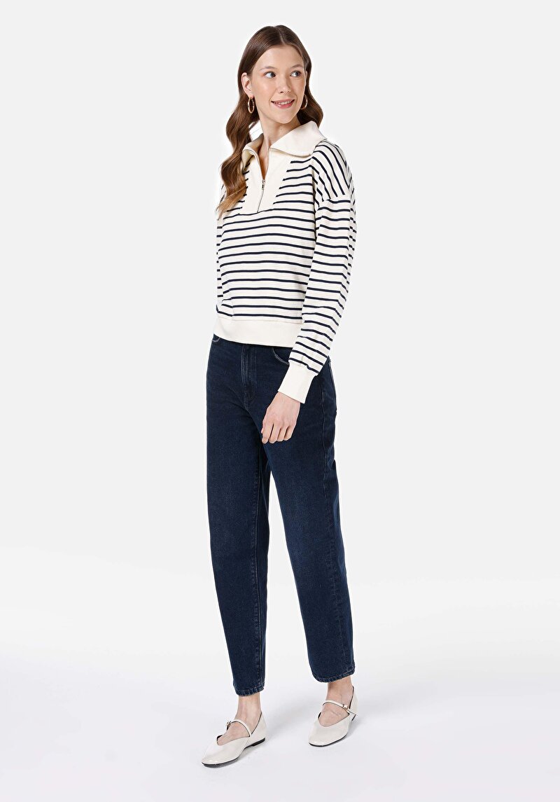 Regular Fit   Kadın Beyaz Sweatshirt