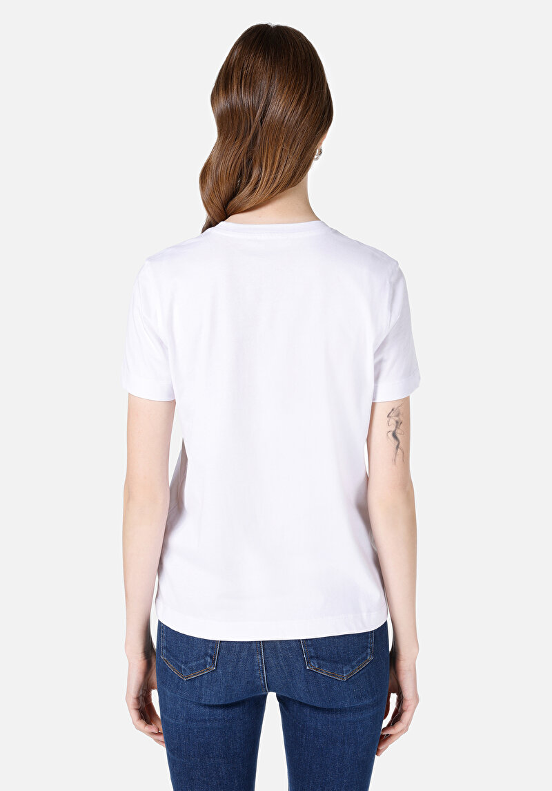 Regular Fit Yuvarlak Yaka Kadın Beyaz Kısa Kol Tişört