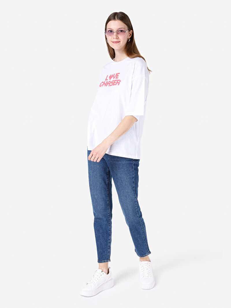 Comfort Fit Yuvarlak Yaka Baskılı Kadın Beyaz Örme Kısa Kol Tişört