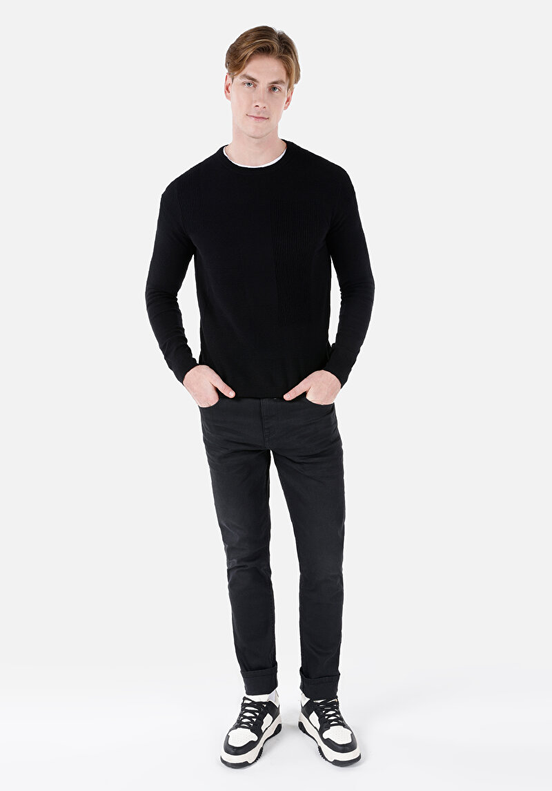 Regular Fit Pamuk Karışımlı Yuvarlak Yaka Jakarlı Erkek Siyah Kazak