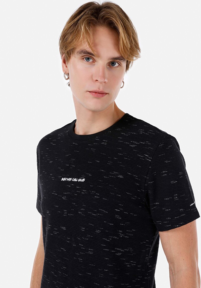 Regular Fit Yuvarlak Yaka Düz Erkek Siyah Kısa Kol Tişört