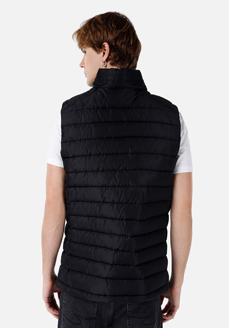 Regular Fit Fermuarlı Erkek Siyah Yelek