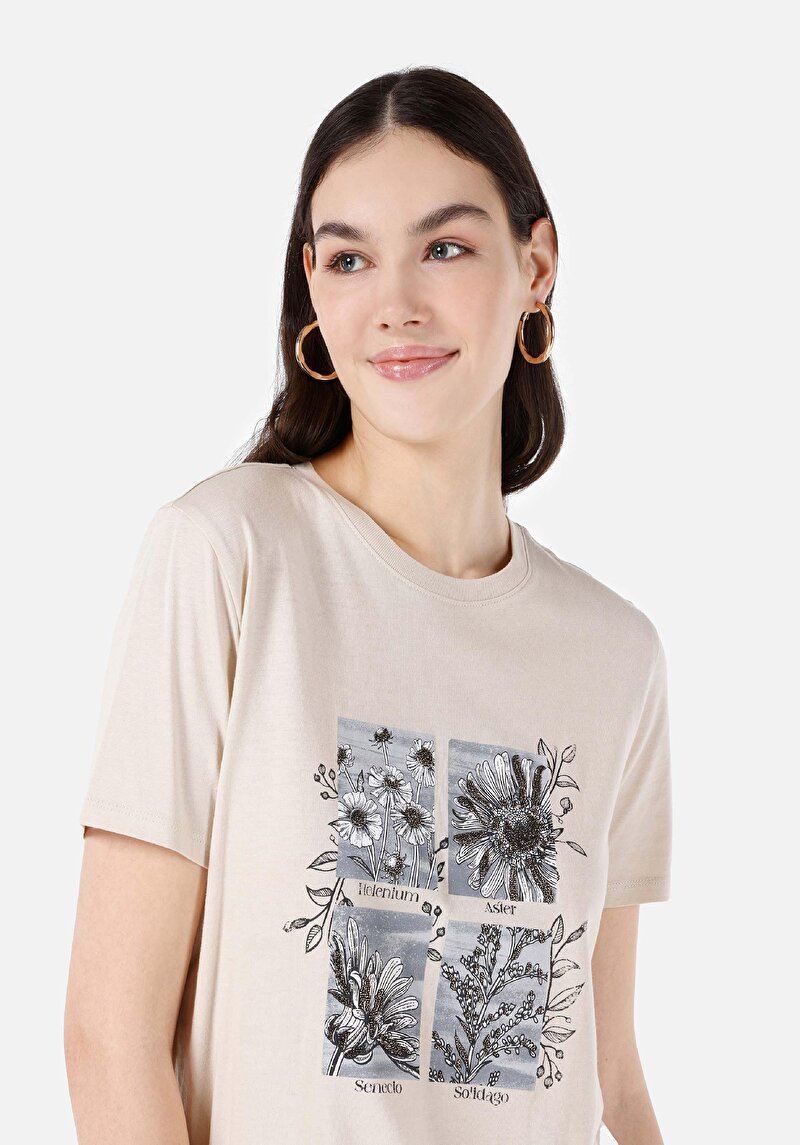 Regular Fit Yuvarlak Yaka Baskılı Kadın Bej Kısa Kol Tişört