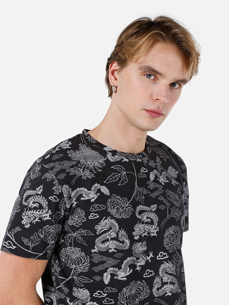 Regular Fit Pamuklu Yuvarlak Yaka Baskılı Erkek Antrasit Kısa Kol Tişört