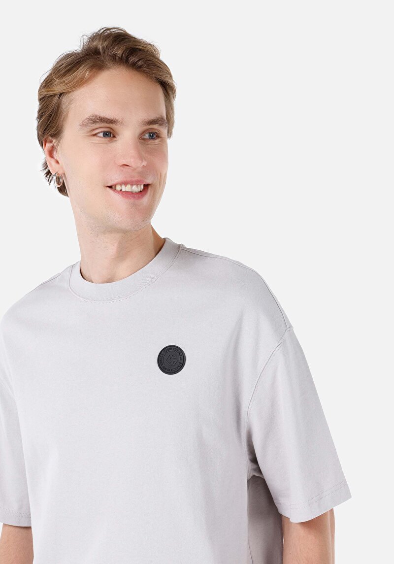 Oversize Fit Yuvarlak Yaka Düz Erkek Gri Kısa Kol Tişört