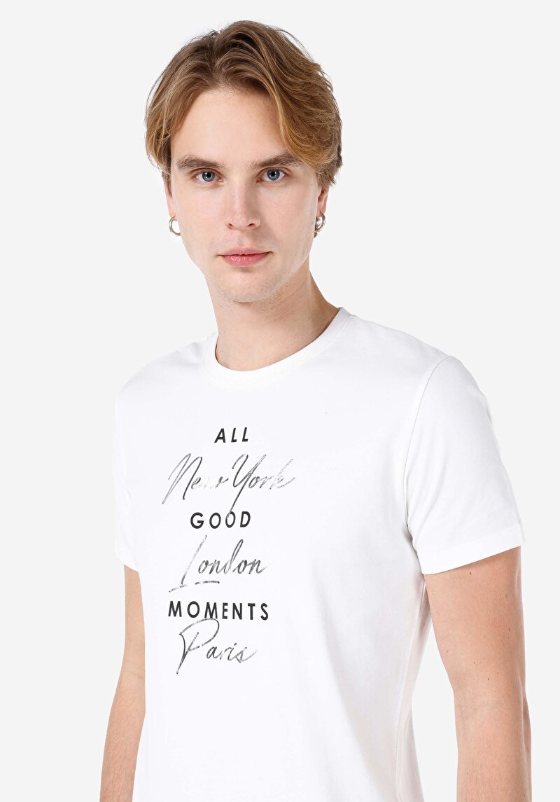 Slim Fit Yuvarlak Yaka Düz Erkek Beyaz Kısa Kol Tişört