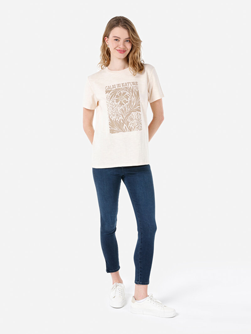 Regular Fit Yuvarlak Yaka Kadın Ekru Kısa Kol Tişört