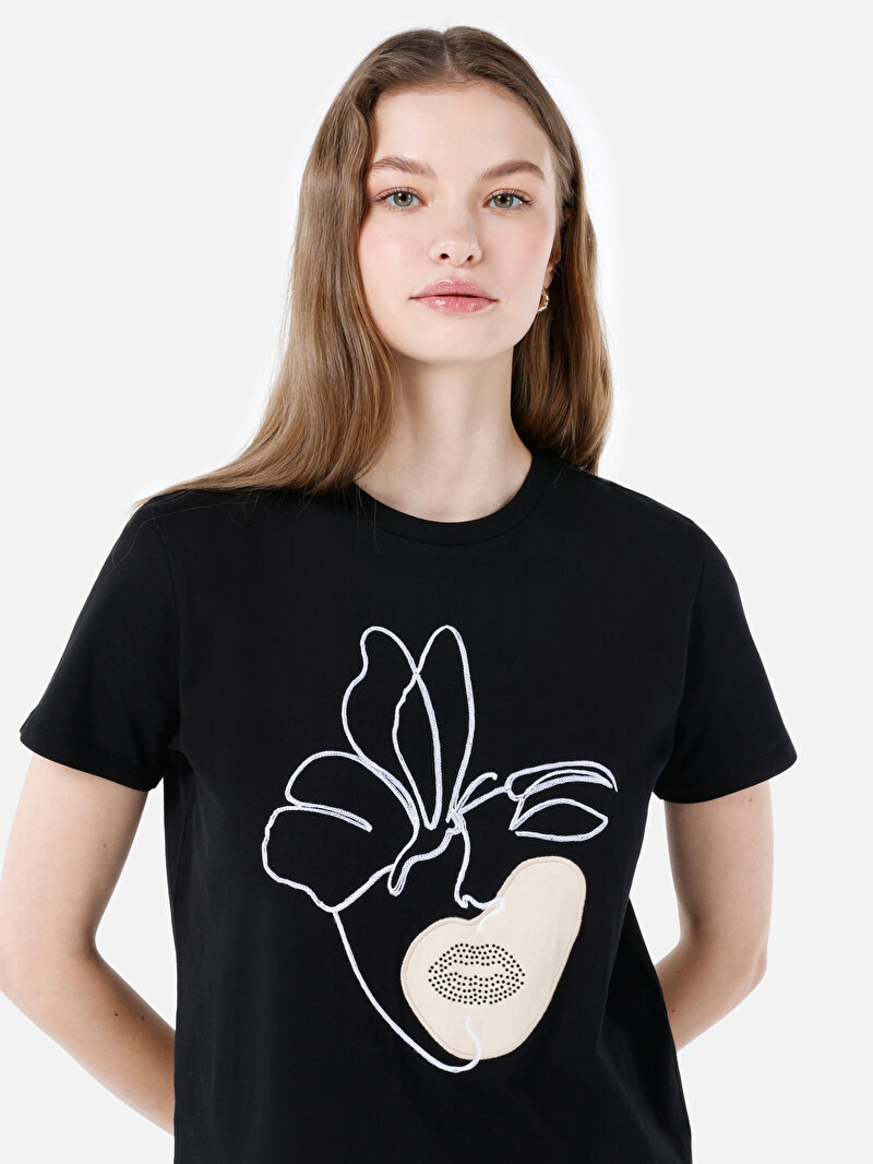 Regular Fit Yuvarlak Yaka Kadın Siyah Kısa Kol Tişört