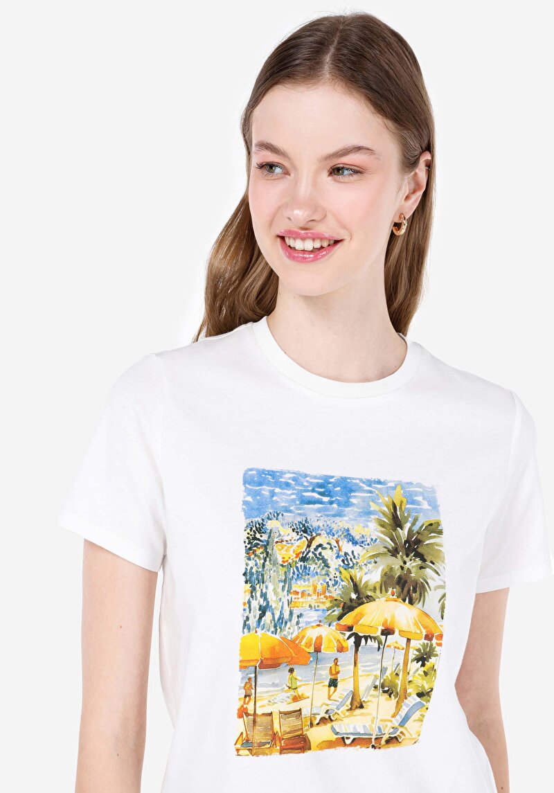 Regular Fit Örme Cepsiz Yuvarlak Yaka Baskılı Kadın Beyaz Kısa Kol Tişört