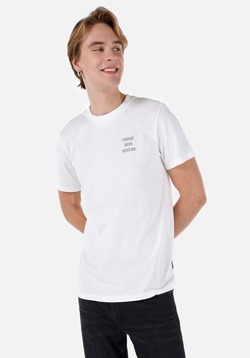 Regular Fit Yuvarlak Yaka Düz Erkek Beyaz Yazı Baskılı Kısa Kol Tişört