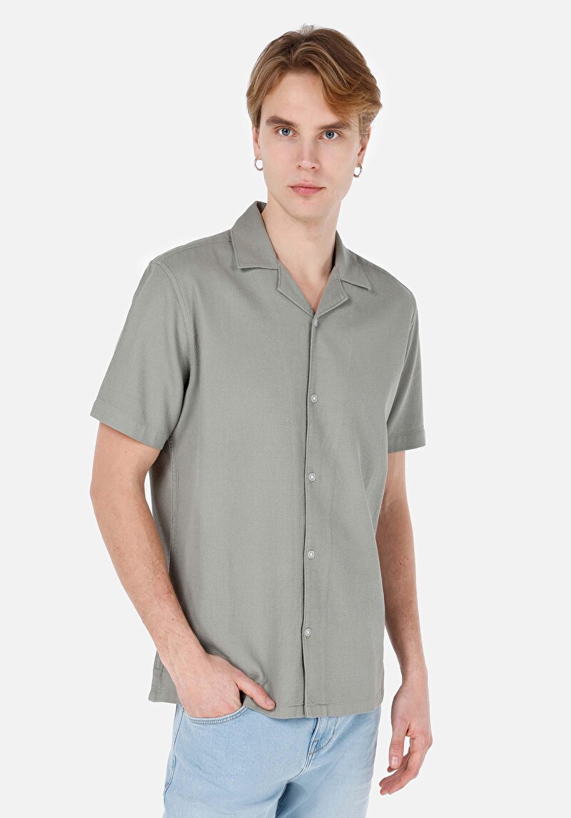 Regular Fit Shirt Neck Düz Erkek Yeşil Kısa Kol Gömlek