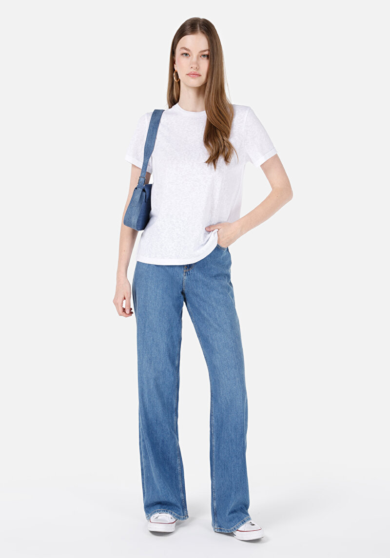 Regular Fit Yuvarlak Yaka Örme Düz Kadın Beyaz Kısa Kol Tişört