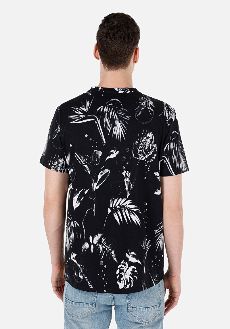 Regular Fit Yuvarlak Yaka Baskılı Erkek Siyah Kısa Kol Tişört