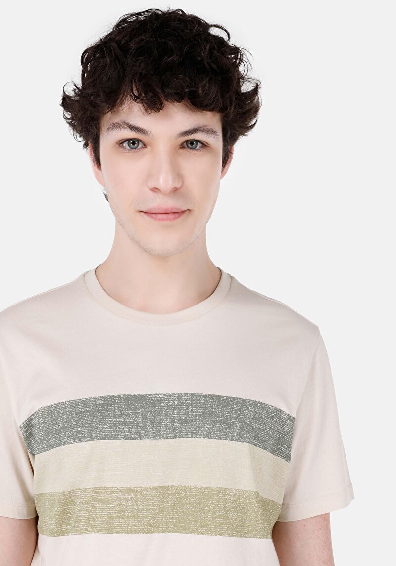 Regular Fit Yuvarlak Yaka Düz Erkek Bej Kısa Kol Tişört