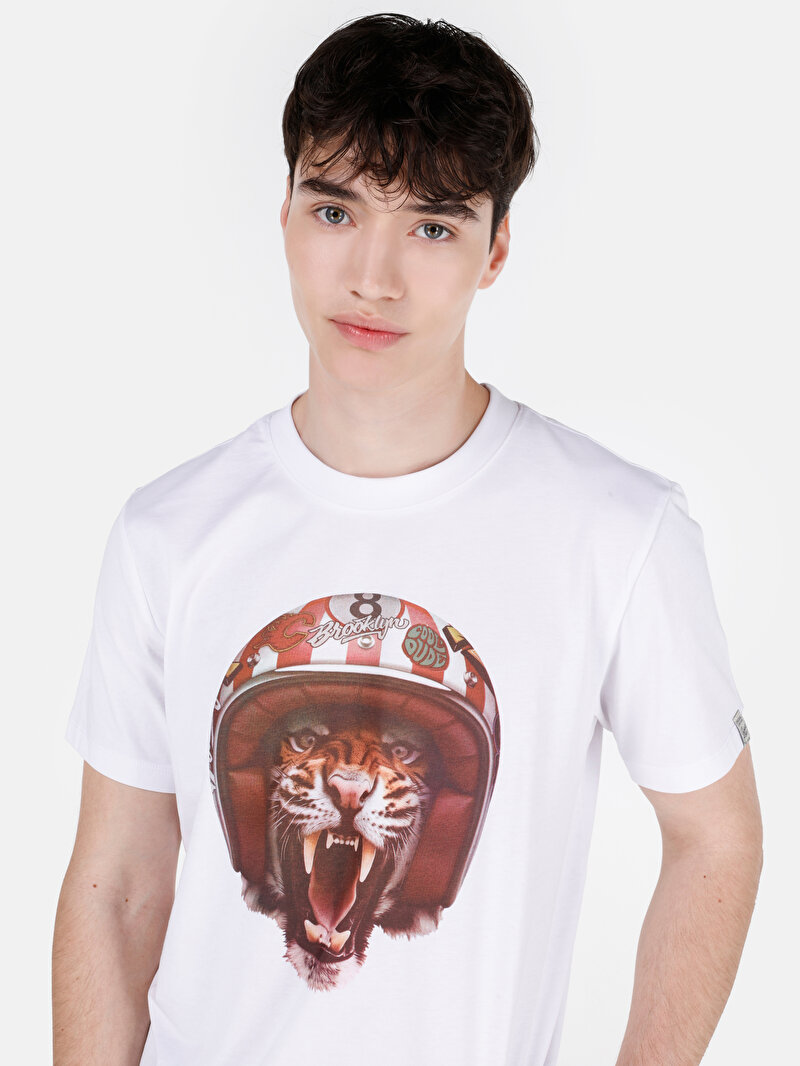 Regular Fit Yuvarlak Yaka Düz Erkek Beyaz Kısa Kol Tişört